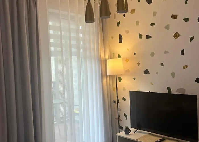 Giulia Z Balkonem Apartment *